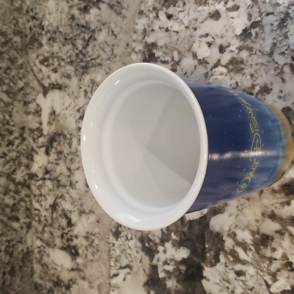 Disney World Castle ceramic travel mug - Picture 3 of 4